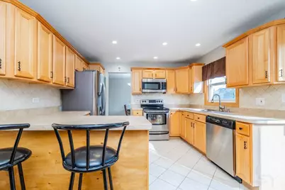 1007 Confederation Drive, Bartlett, IL 60103 - Photo 7