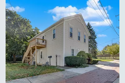 327 Jefferson Street, Algonquin, IL 60102 - Photo 3