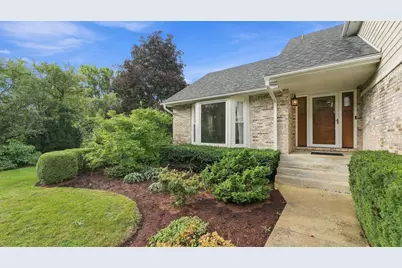 7810 Regency Grove Drive, Darien, IL 60561 - Photo 3