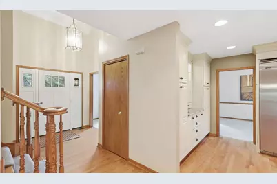 7810 Regency Grove Drive, Darien, IL 60561 - Photo 7