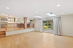 7810 Regency Grove Dr, Darien, IL 60561 - Photo 5