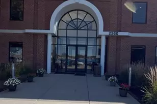 2260 W Higgins Rd, Hoffman Estates, IL 60169 - Photo 1
