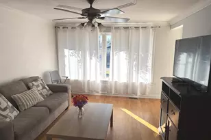 8037 Natchez Ave, Burbank, IL 60459 - Photo 5