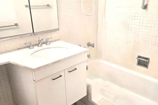 400 E Randolph St, Chicago, IL 60601 - Photo 5