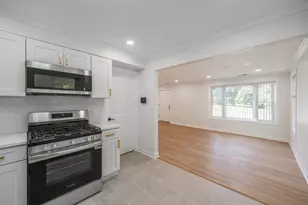 120 Marquette St, Park Forest, IL 60466 - Photo 5