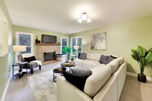 861 W Dorset Ave, Palatine, IL 60067 - Photo 7