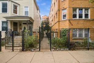 3555 W Lyndale St, Chicago, IL 60647 - Photo 1