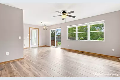 419 Wimbleton Trail, McHenry, IL 60050 - Photo 5