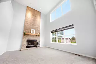 193 Bloomfield Dr, Woodstock, IL 60098 - Photo 13