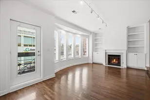 77 E 16th St, Chicago, IL 60616 - Photo 3