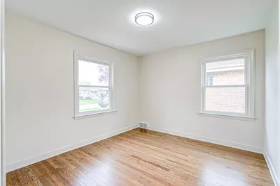 458 Rice Avenue, Bellwood, IL 60104 - Photo 9