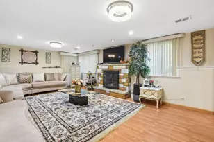 8440 Le Claire Ave, Skokie, IL 60077 - Photo 15