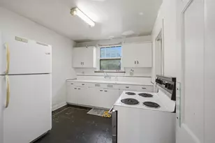 300 E Camp McDonald Rd, Prospect Heights, IL 60070 - Photo 9