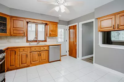 711 Schiller Street, Itasca, IL 60143 - Photo 9