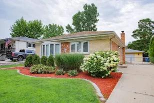 711 Schiller St, Itasca, IL 60143 - Photo 1