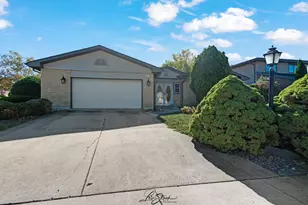 6517 157th St, Oak Forest, IL 60452 - Photo 1
