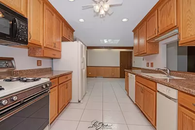6517 157th Street, Oak Forest, IL 60452 - Photo 13