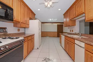 6517 157th St, Oak Forest, IL 60452 - Photo 13