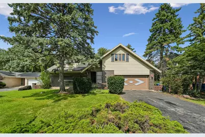 2720 Appletree Lane, Northbrook, IL 60062 - Photo 1
