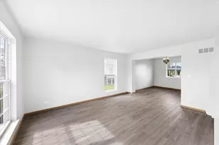 7805 Mossheather Dr, Joliet, IL 60431 - Photo 3