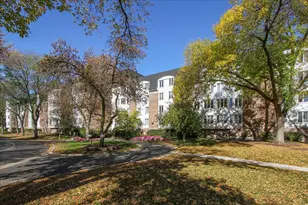 225 Lake Blvd, Buffalo Grove, IL 60089 - Photo 1