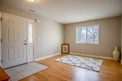 441 Esselen Court, Carol Stream, IL 60188 - Photo 3