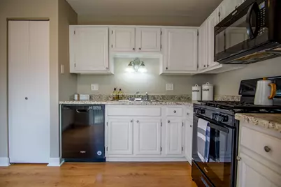 441 Esselen Court, Carol Stream, IL 60188 - Photo 7