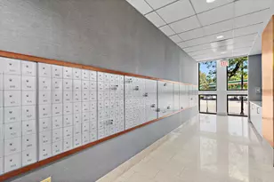 1660 N Lasalle Dr, Chicago, IL 60614 - Photo 5