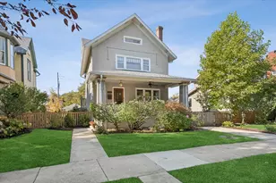 629 S Lombard Ave, Oak Park, IL 60304 - Photo 1