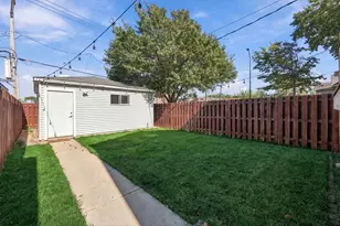 5200 W Eddy St, Chicago, IL 60641 - Photo 49