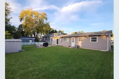 436 Camden Avenue, Romeoville, IL 60446 - Photo 17