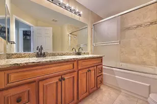 110 Pembroke Cir, Lake Bluff, IL 60044 - Photo 29
