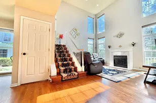 110 Pembroke Cir, Lake Bluff, IL 60044 - Photo 7