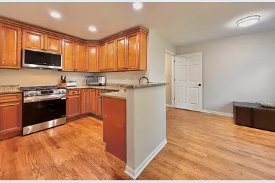 110 Pembroke Circle, Lake Bluff, IL 60044 - Photo 13