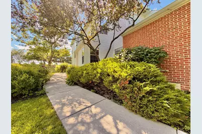 110 Pembroke Circle, Lake Bluff, IL 60044 - Photo 3