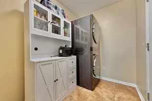 110 Pembroke Cir, Lake Bluff, IL 60044 - Photo 19
