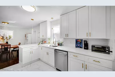 8755 S Merrill Avenue, Chicago, IL 60617 - Photo 15
