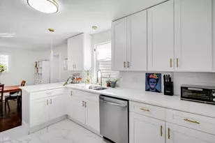 8755 S Merrill Ave, Chicago, IL 60617 - Photo 15