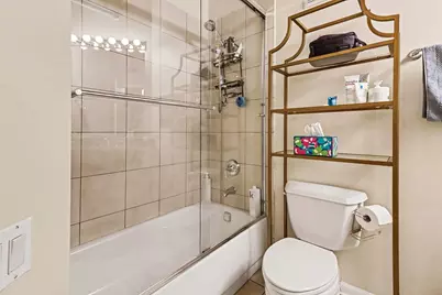225 W Huron Street #306, Chicago, IL 60654 - Photo 15