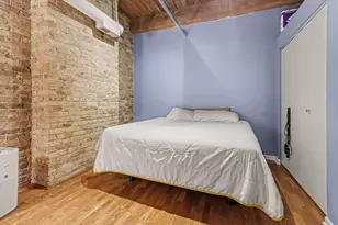 225 W Huron St, Chicago, IL 60654 - Photo 11