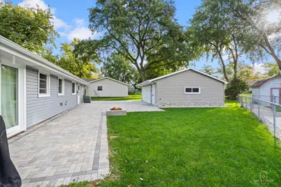 1831 Wedgewood Lane, Schaumburg, IL 60193 - Photo 31