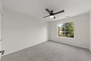 31605 Kline Cir, Warrenville, IL 60555 - Photo 17
