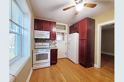 8922 Skokie Boulevard #1, Skokie, IL 60077 - Photo 3