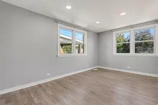 6155 N Meade Ave, Chicago, IL 60646 - Photo 13