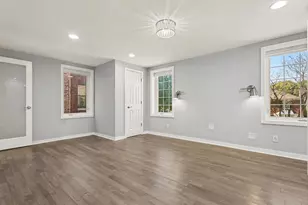 6155 N Meade Ave, Chicago, IL 60646 - Photo 9