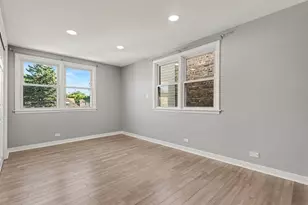 6155 N Meade Ave, Chicago, IL 60646 - Photo 15
