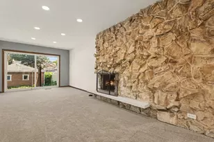 6155 N Meade Ave, Chicago, IL 60646 - Photo 5