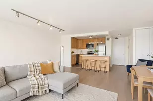 5445 N Sheridan Rd, Chicago, IL 60640 - Photo 9