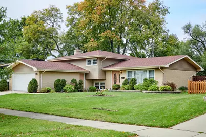 1916 N Spruce Terrace, Arlington Heights, IL 60004 - Photo 1