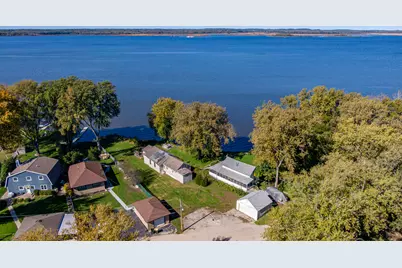 39235 N Shore Avenue, Antioch, IL 60002 - Photo 1